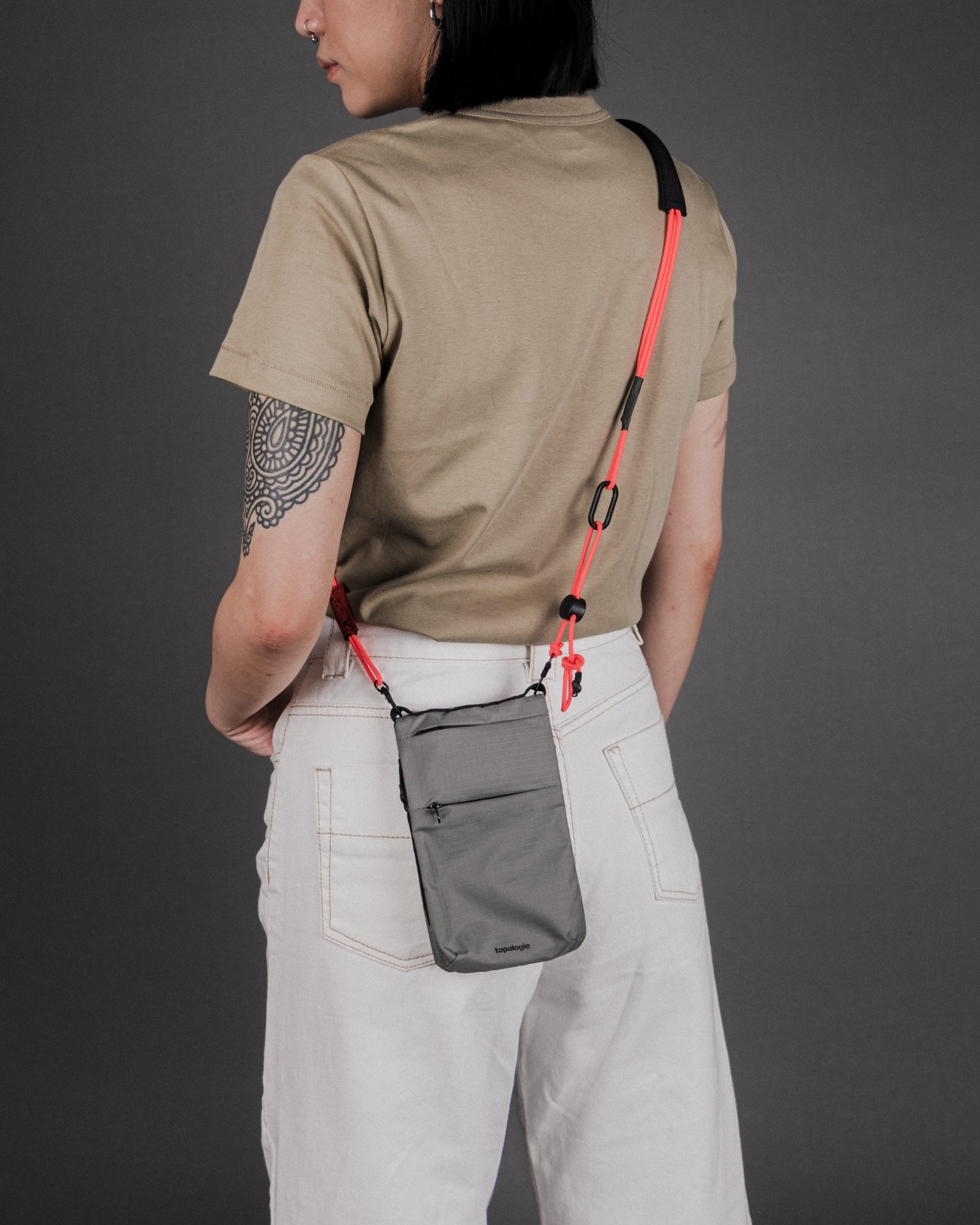 Phone Sacoche / Black / 3.0mm Purple Patterned