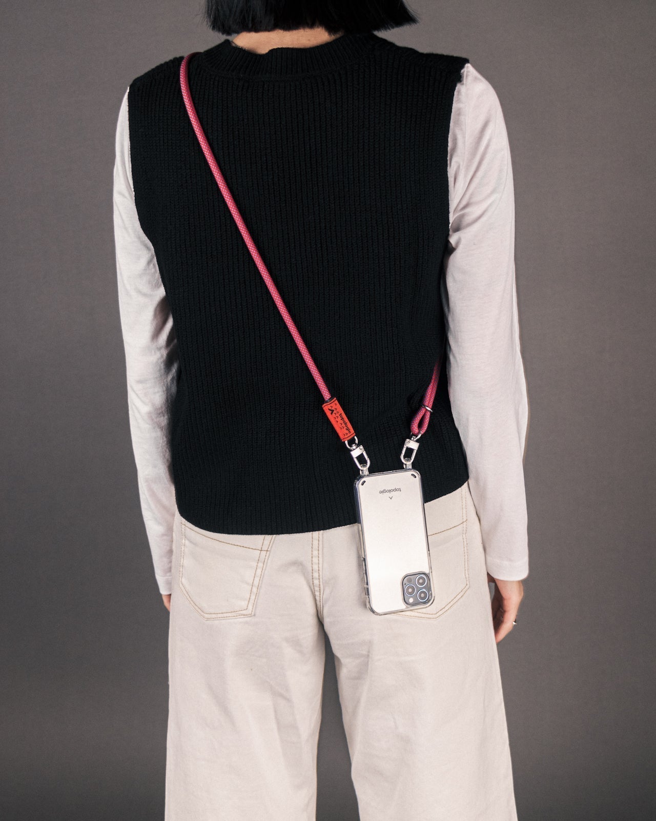 Verdon Phone Case / Dark Mirror / 8.0mm Navy Orange