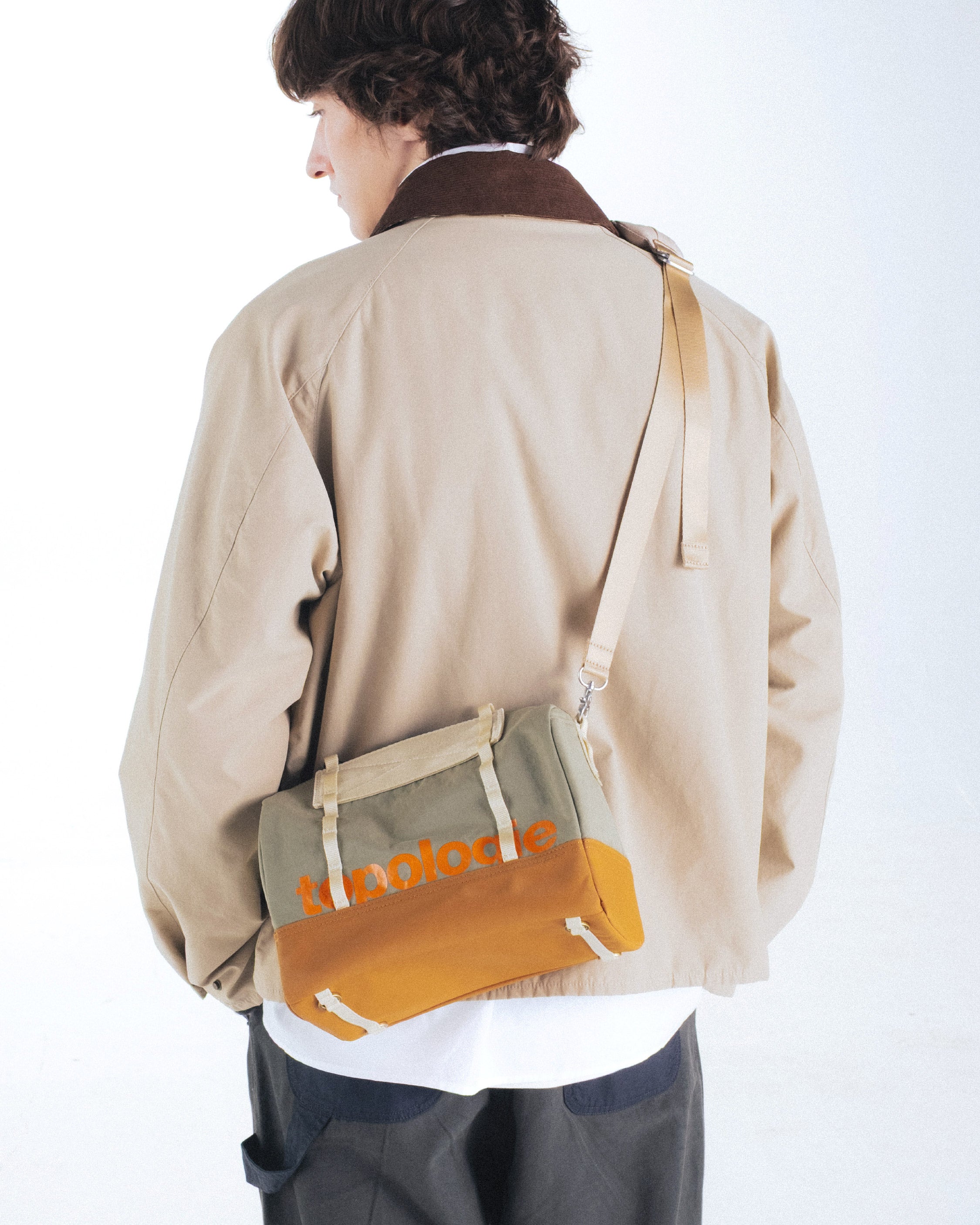 Boston Bag Medium – Topologie INTL
