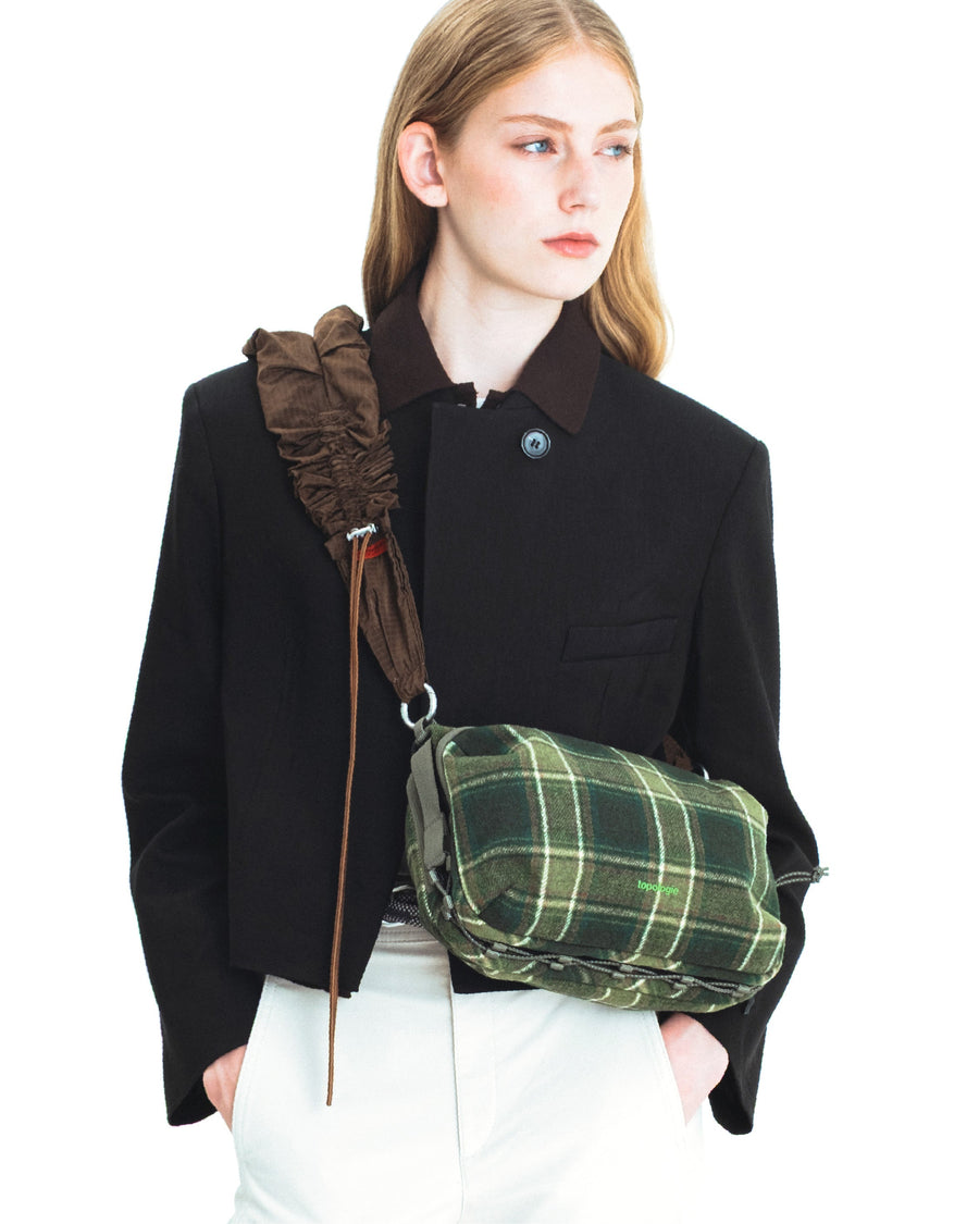 Scrunchie Pocket Sling – Topologie INTL