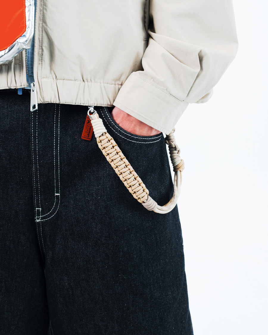 Macrame Wrist Strap – Topologie INTL