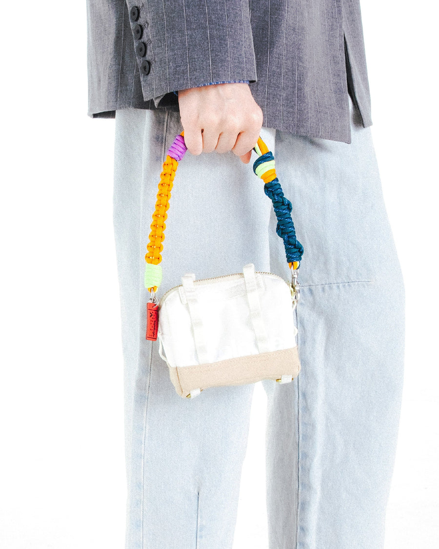 Macrame Wrist Strap – Topologie INTL