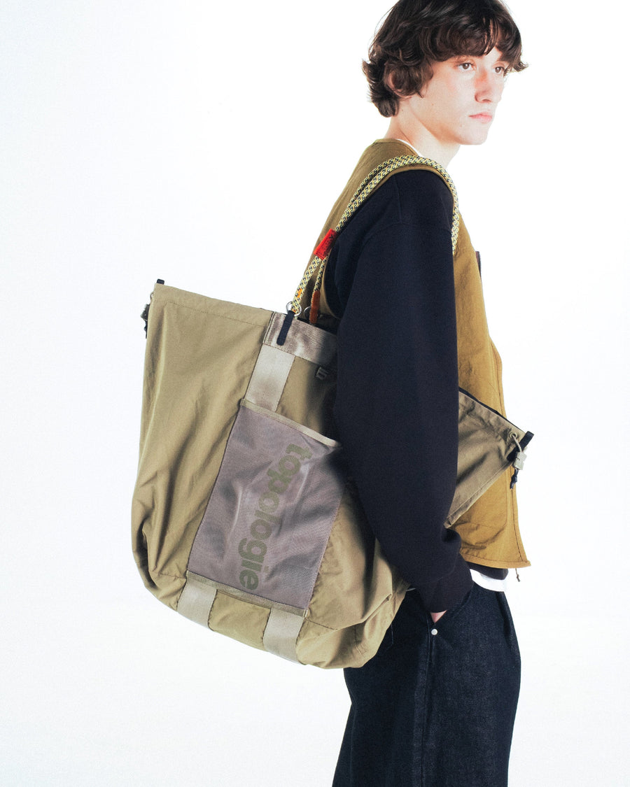 【美品】topologie Summit Tote Largeサミットートラージ Summit Tote Large – Topologie INTL