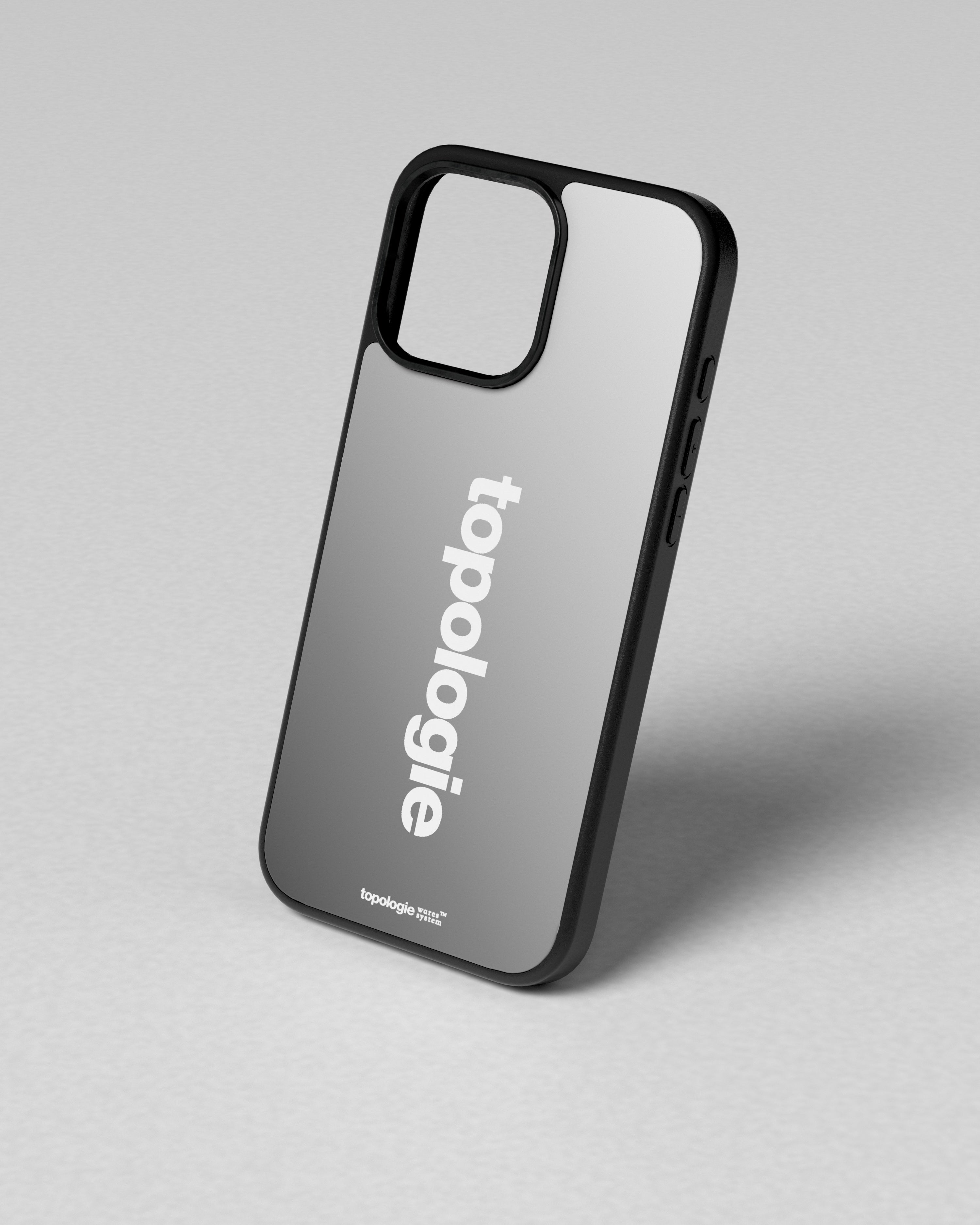 Siurana Phone Case / Silver Mirror / iPhone 16 Pro Max