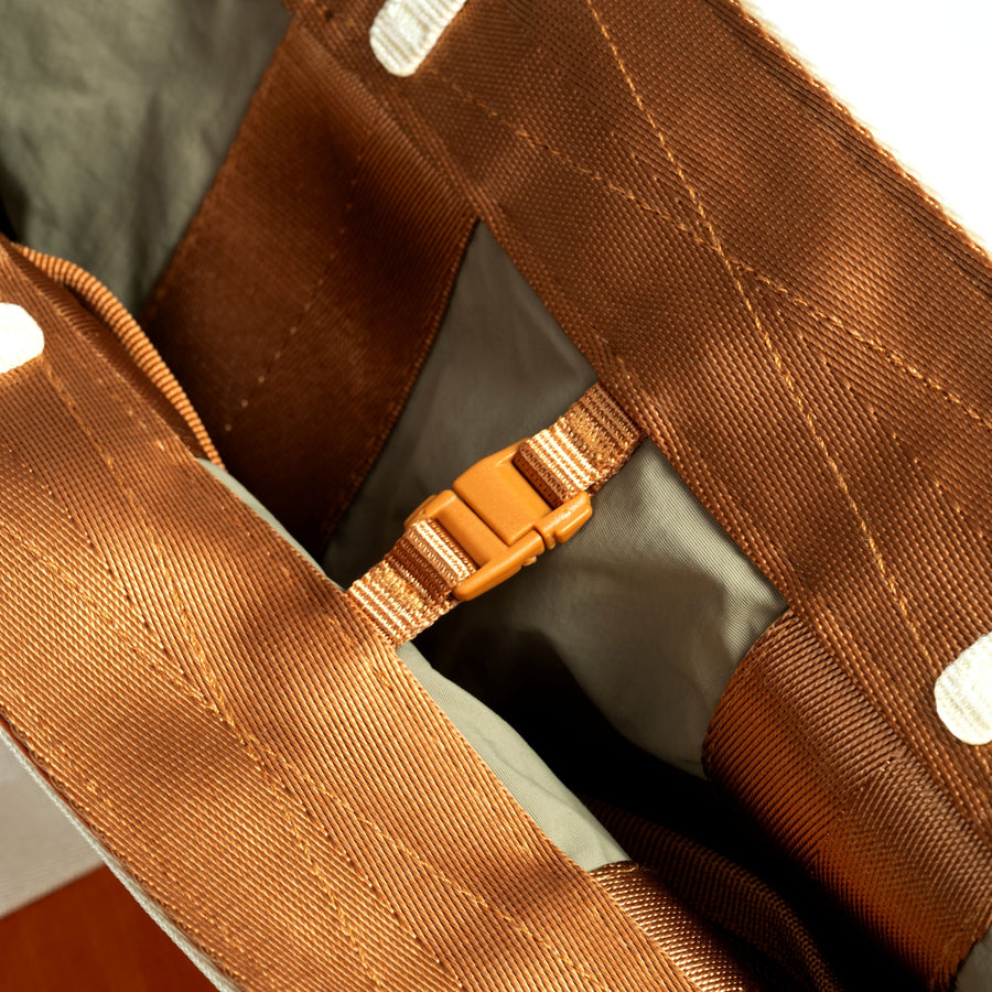 Summit Tote Wide Medium – Topologie INTL