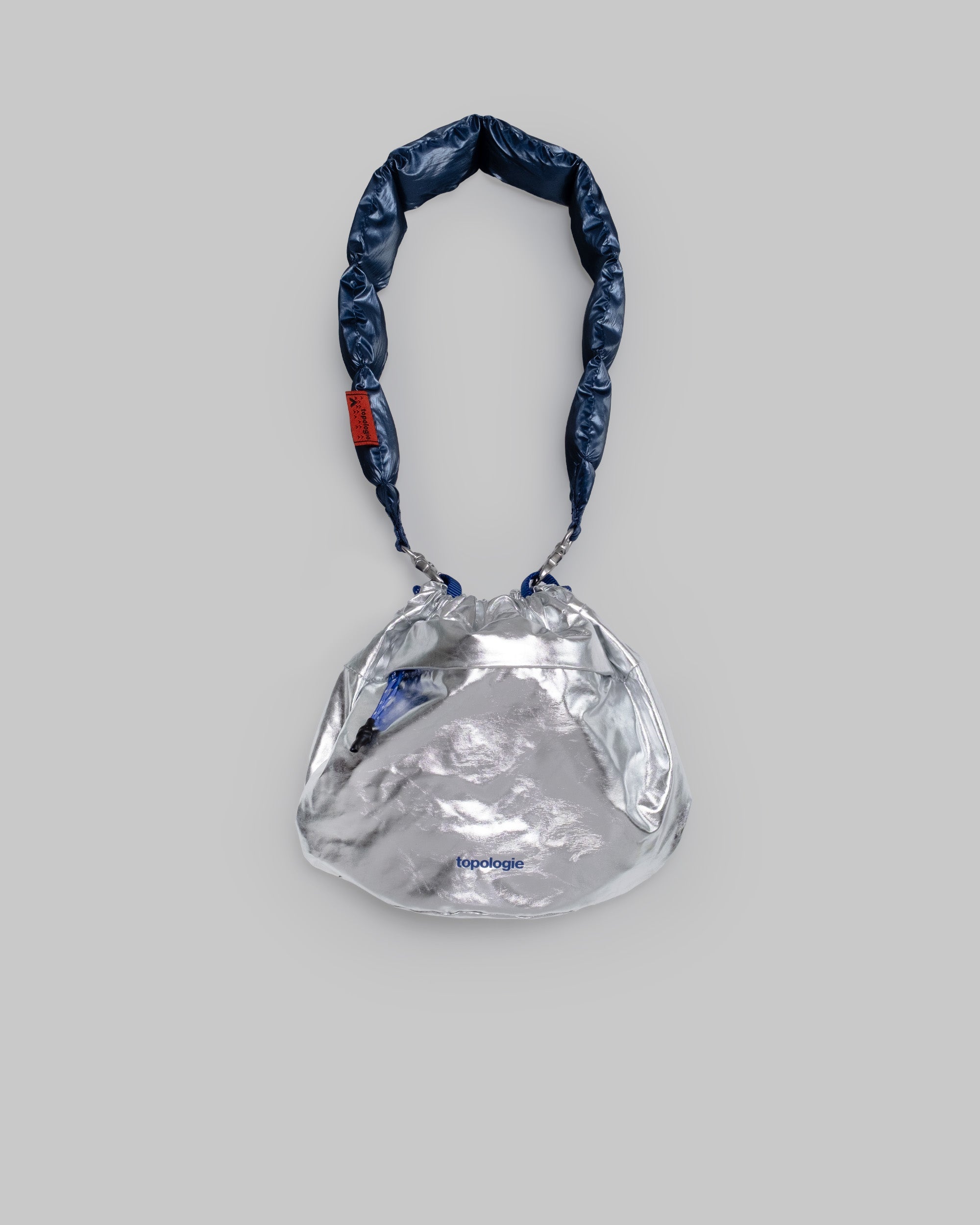 Reversible Bucket / Satellite / Metallic / Puffer Wrist Strap / Marine Blue Metallic / Puffer