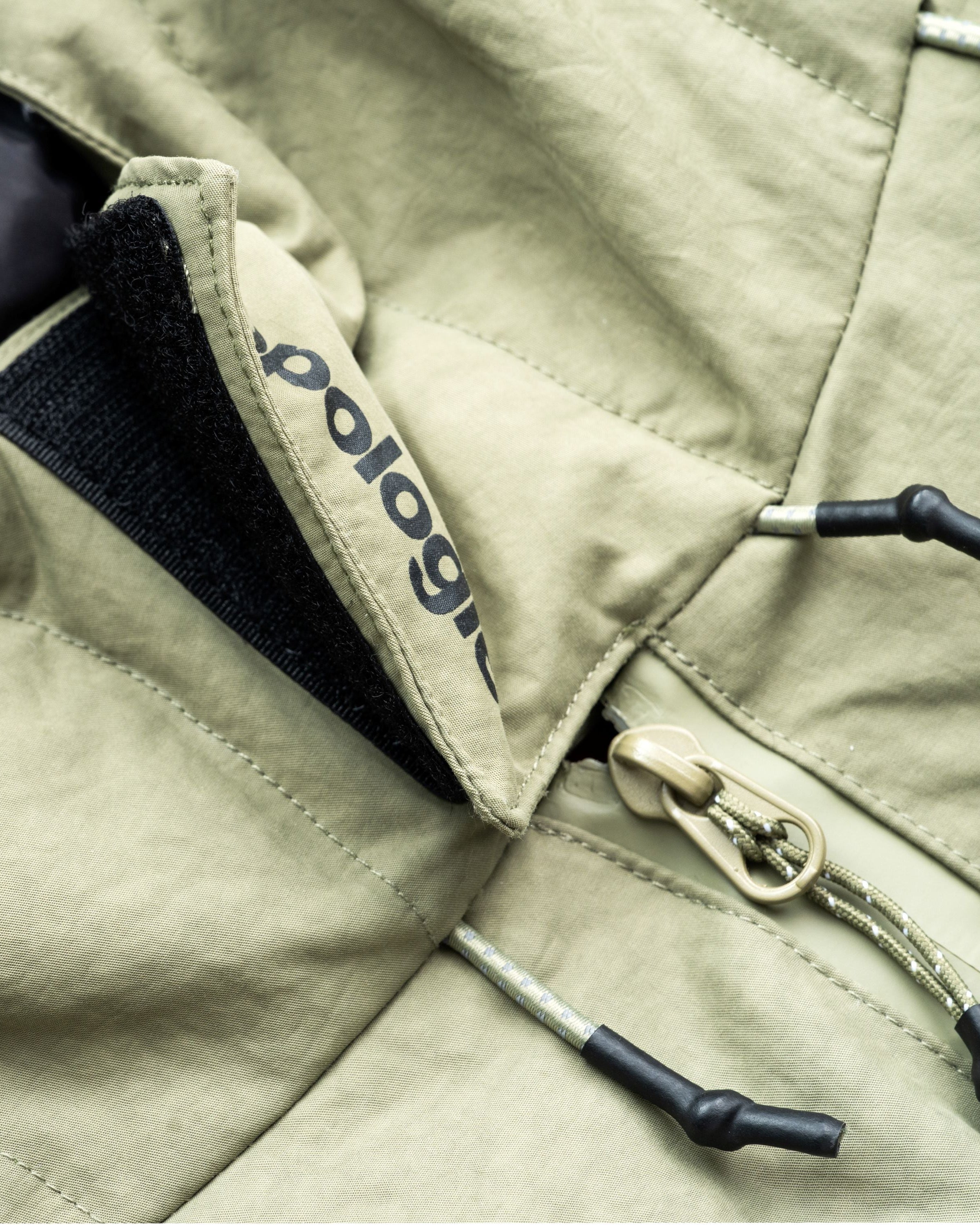 Insulated Hood / Black