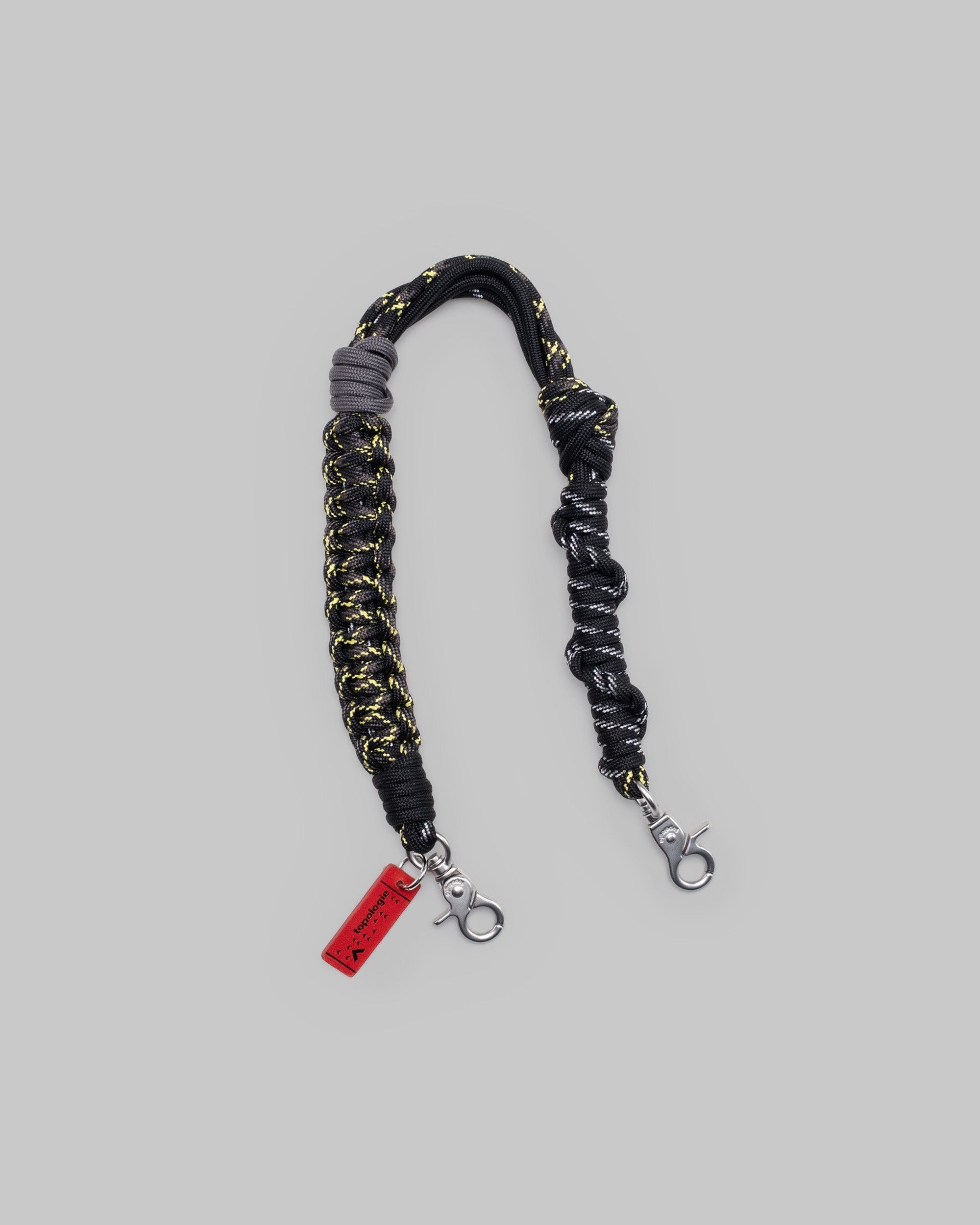 Macrame Wrist Strap – Topologie INTL