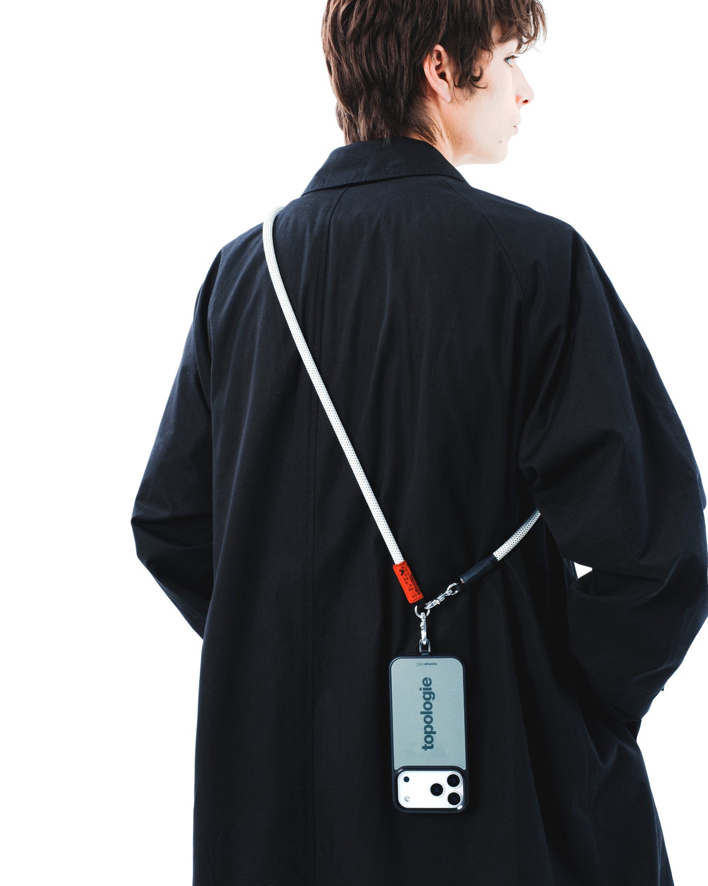 Siurana Phone Case / Black Mirror / iPhone 17 Pro