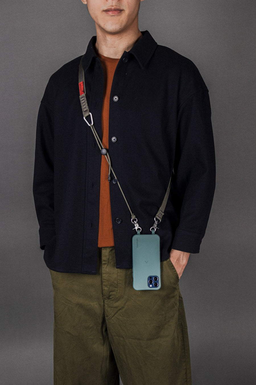 Verdon Phone Case / Dark Mirror / 20mm Grey Stripe